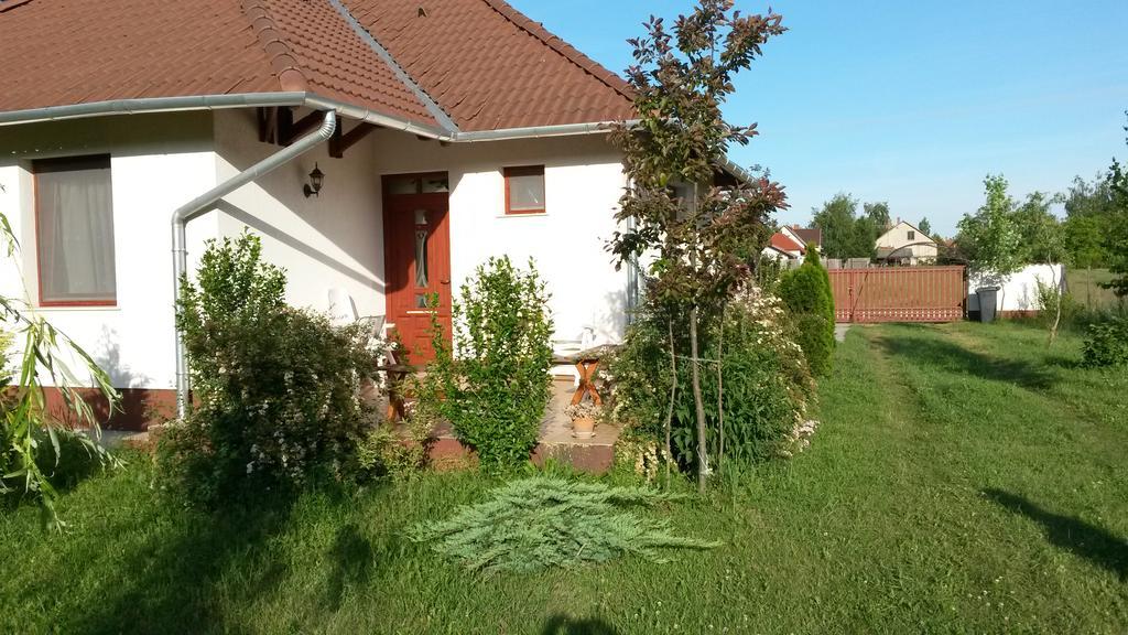Cserkei Nyaralo Черкесёлё Номер фото